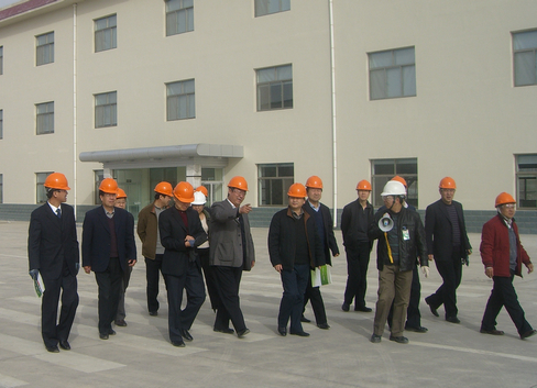 國(guó)家農(nóng)業(yè)部、財(cái)政部以及甘肅省農(nóng)業(yè)廳、財(cái)政廳等領(lǐng)導(dǎo)到公司考察調(diào)研