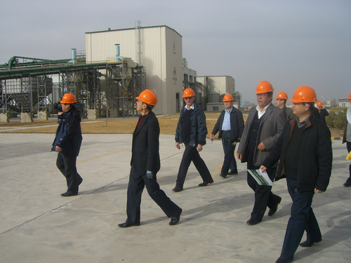 國(guó)家農(nóng)業(yè)部、財(cái)政部以及甘肅省農(nóng)業(yè)廳、財(cái)政廳等領(lǐng)導(dǎo)到公司考察調(diào)研