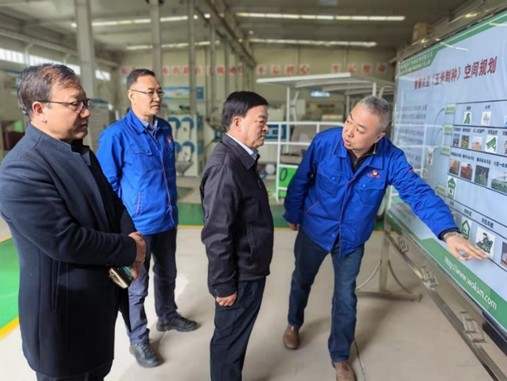 敦煌種業(yè)黨委書記、董事長劉興斌等到奧凱種機(jī)、慶和農(nóng)業(yè)公司洽談交流