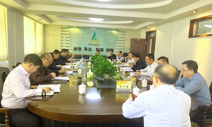 市委常委、副市長張秀林到敦煌種業(yè)調研